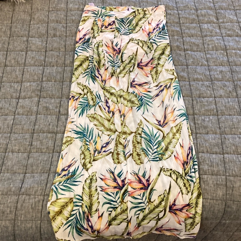 Floral print maxi skirt from H&M, size 4. LAST CALL